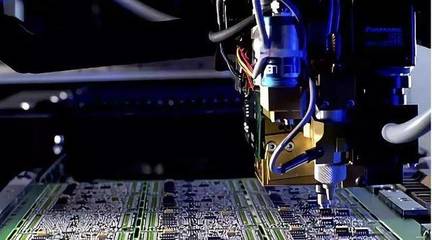 從追趕者到領(lǐng)跑者 五個(gè)案例揭示中國(guó)零部件企業(yè)如何借電動(dòng)化浪潮實(shí)現(xiàn)硬件制造逆襲